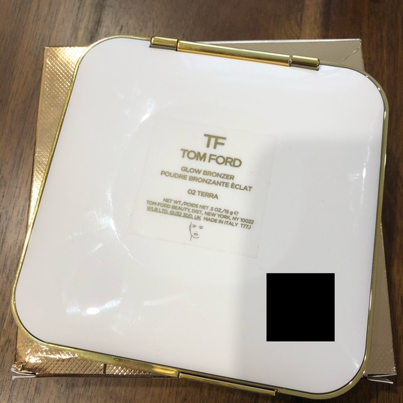 Tom Ford Bronzer in Terra - Picture 5 of 6